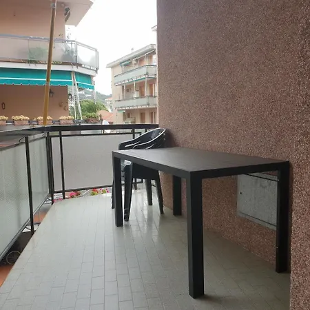 Apartment Pieranna Pietra Ligure